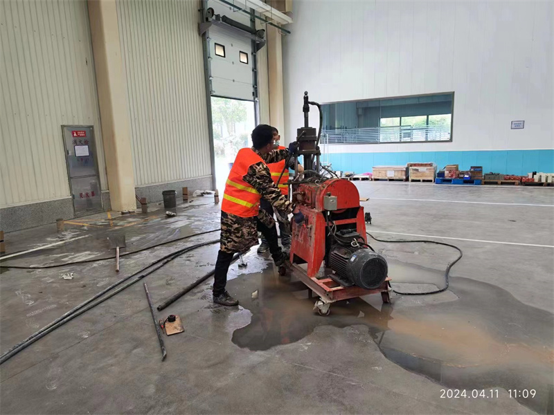 庆云厂房地面下沉塌陷注浆加固施工